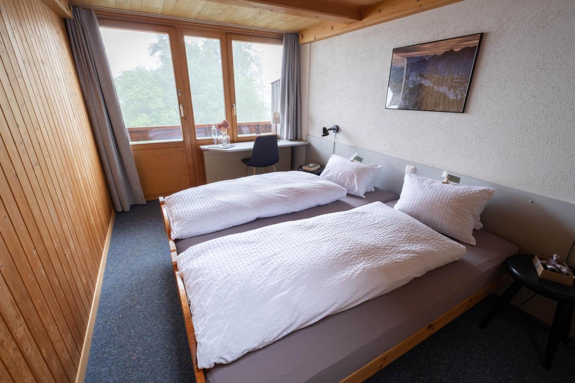 Auszeit-Hotel Z Aeschiried Aeschi Bei Spiez Quarto foto